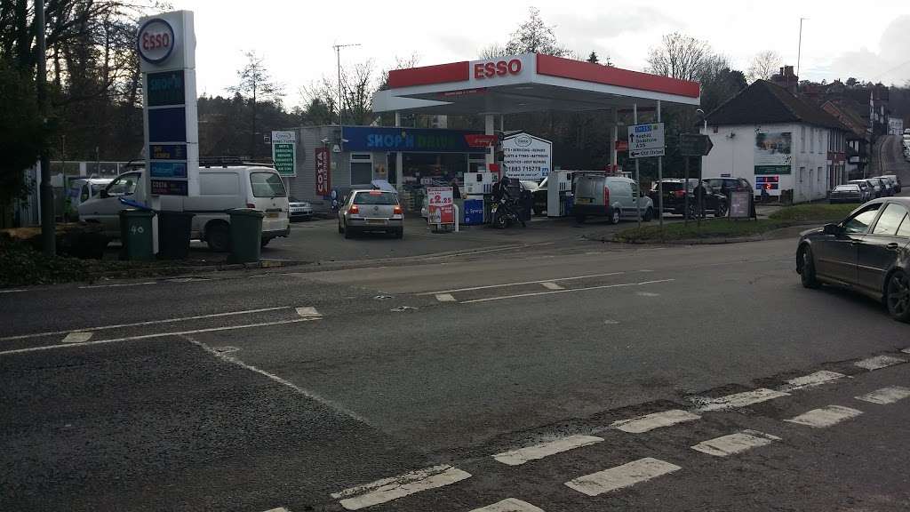 Esso | High St, Oxted RH8 9LN, UK | Phone: 01883 715796