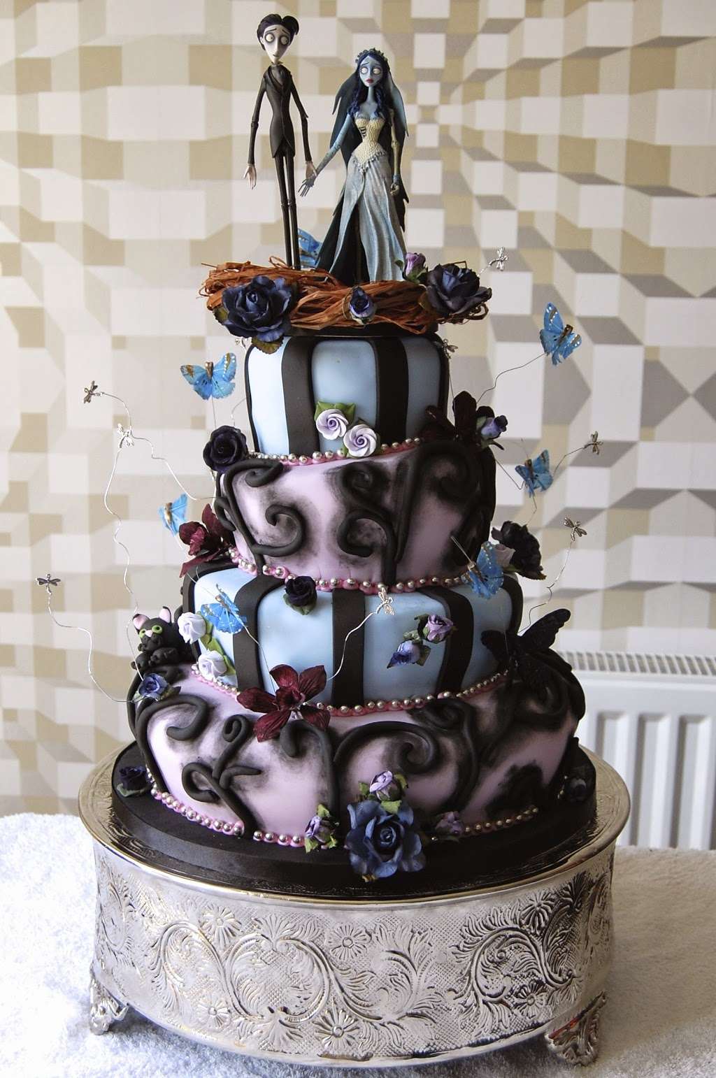 All Shapes & Slices Cake Co - Wedding Cakes, Kent | 13 Tubbenden Ln, Orpington BR6 9PN, UK | Phone: 07718 919252