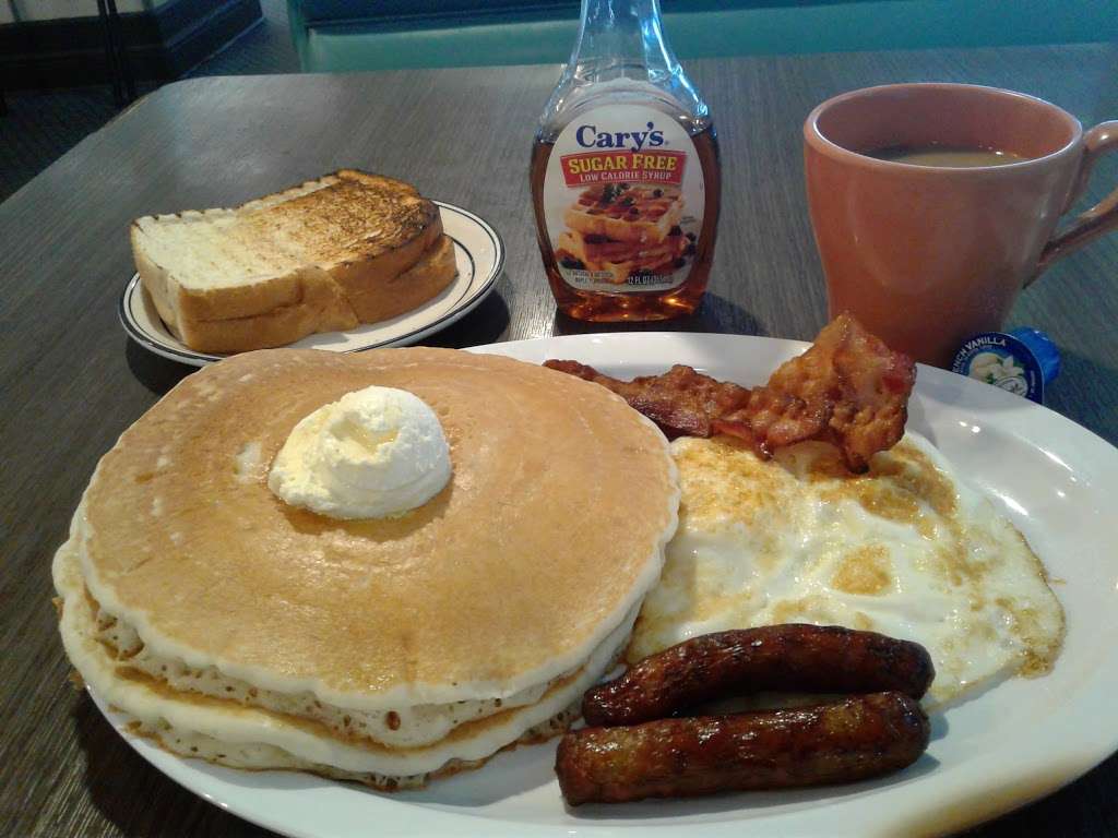 Chefs Country Cafe | 17039 Valley Blvd, Fontana, CA 92335, USA | Phone: (909) 823-2200