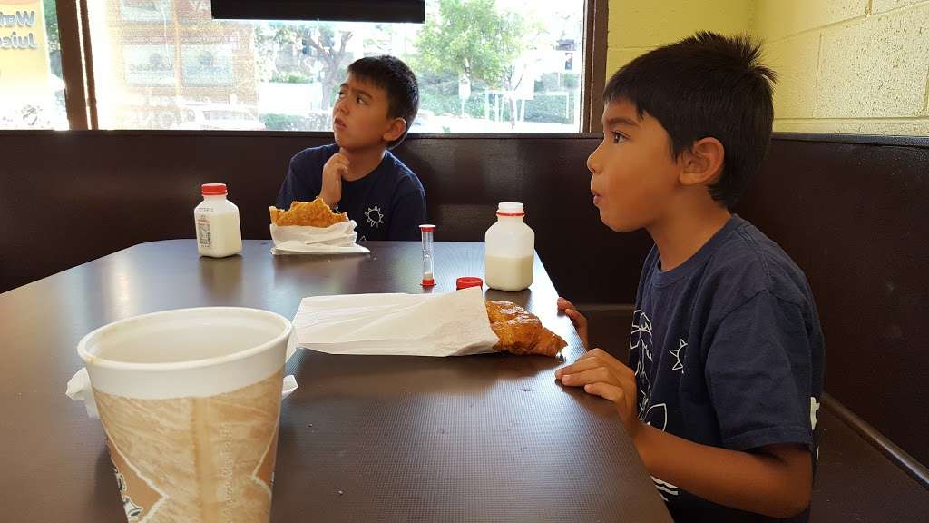 Freshh Donuts | 2545 Chino Hills Pkwy, Chino Hills, CA 91709, USA | Phone: (909) 393-0750