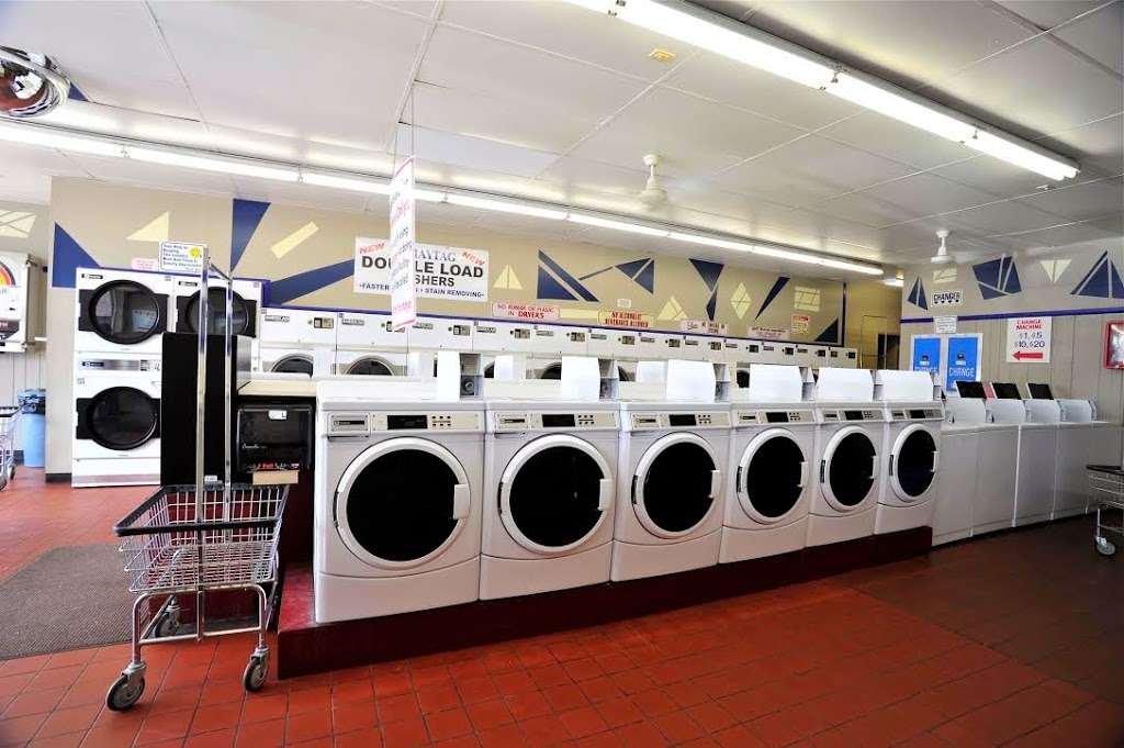 Quick Coin Laundry | 3606 E College Ave, Cudahy, WI 53110, USA | Phone: (414) 482-7476