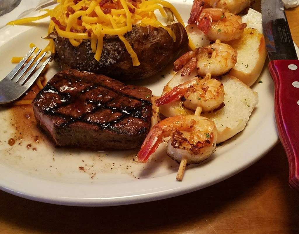 Texas Roadhouse, 13830 I-35, Live Oak, TX 78233, USA