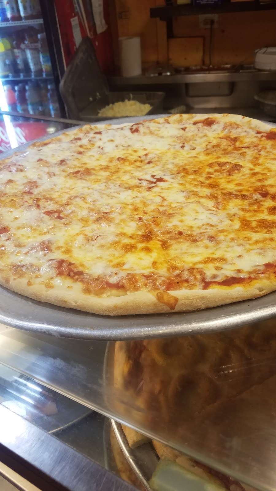 Grandmas Pizza | 2551 Amsterdam Ave, New York, NY 10033, USA | Phone: (212) 927-4895