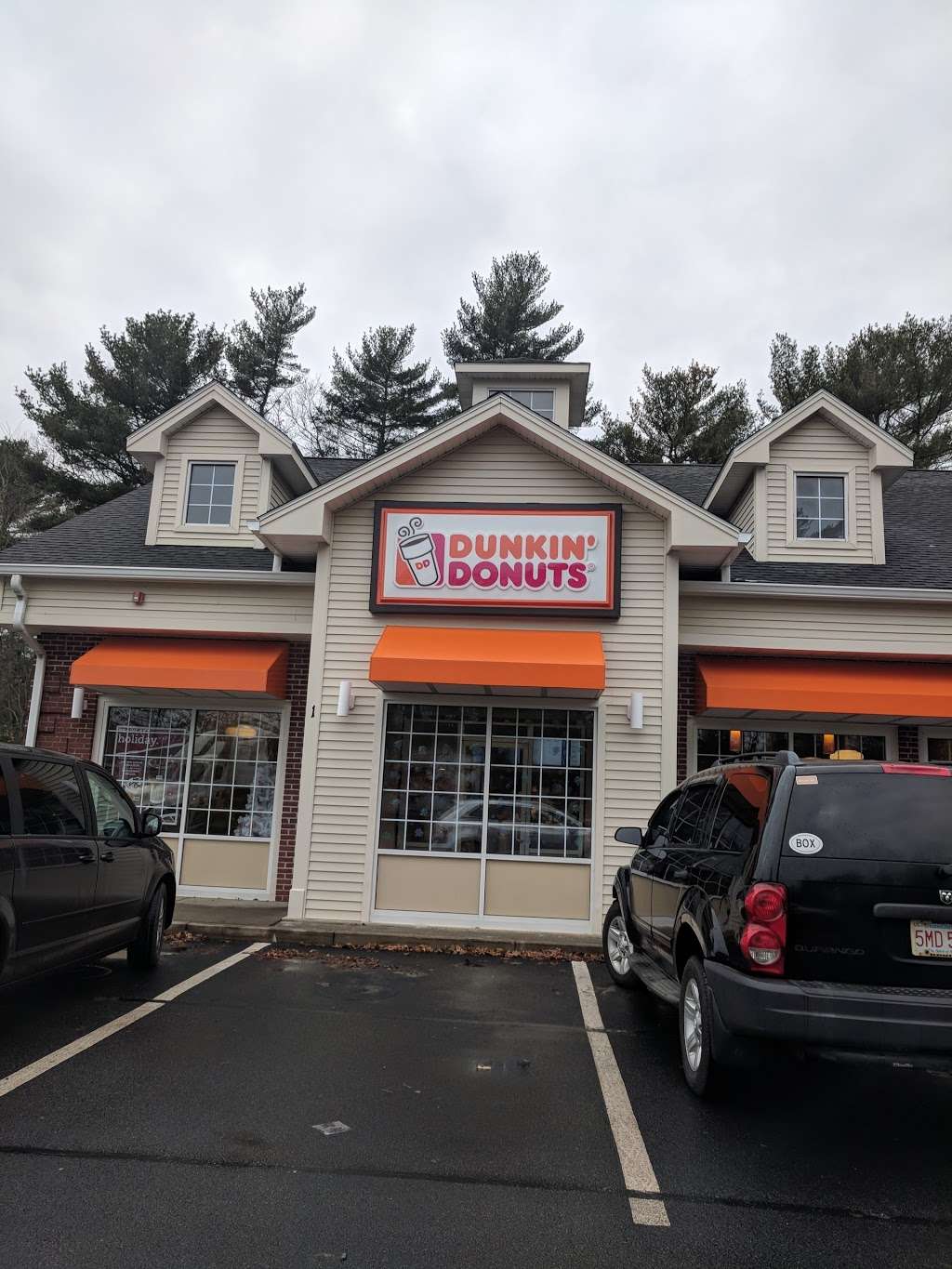 Dunkin | 1 Joseph St, Kingston, MA 02364 | Phone: (781) 582-3907