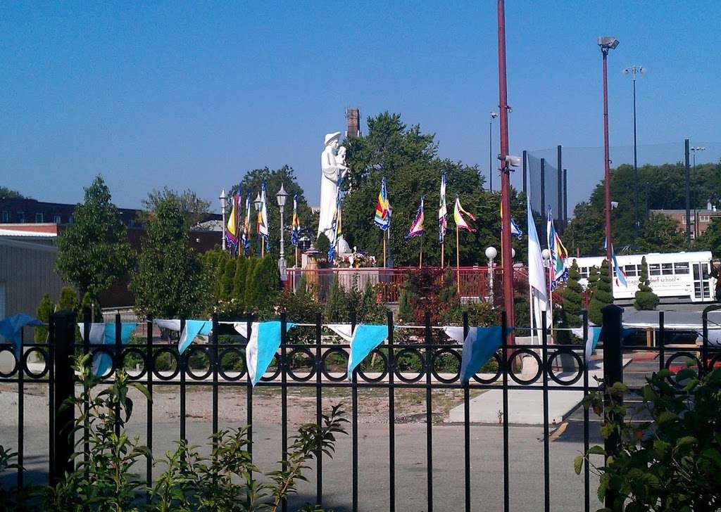 Loyola University - Hoyne Fields | 6336 N Hoyne Ave, Chicago, IL 60626, USA