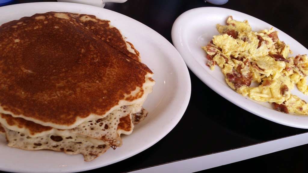 Firehouse Cafe | 1244 Sycamore Dr, Simi Valley, CA 93065, USA | Phone: (805) 527-9598