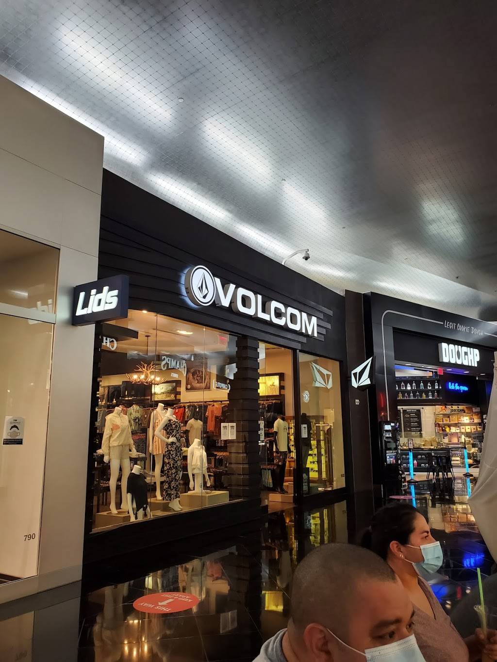 Volcom | 3663 S Las Vegas Blvd, Las Vegas, NV 89109, USA | Phone: (702) 369-2340