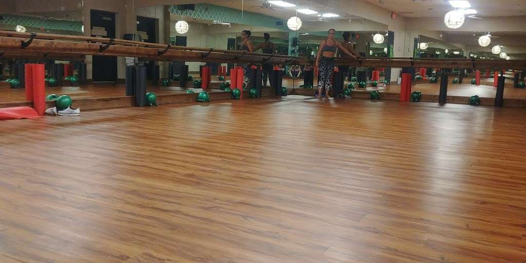 Club Fitness - Charlotte | 11108 S Tryon St, Charlotte, NC 28273, USA | Phone: (704) 295-7900