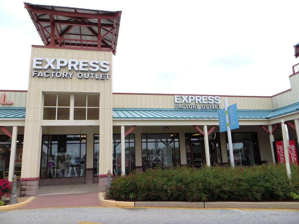 Express Factory Outlet | 36454 Seaside Outlet Dr, Rehoboth Beach, DE 19971, USA | Phone: (302) 227-3116