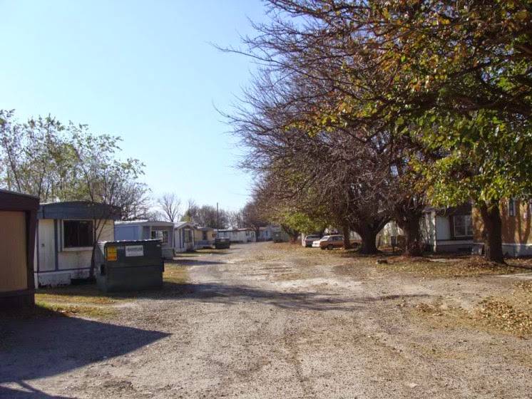 Slaton Mobile Home Park | 605 N 20th St, Slaton, TX 79364, USA | Phone: (806) 828-1343