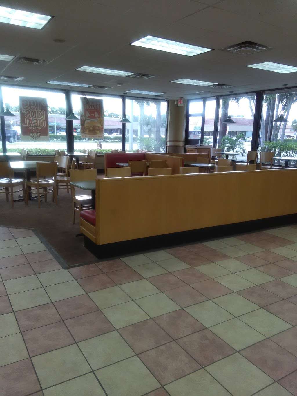 Wendys | 1376 N Military Trl, West Palm Beach, FL 33409, USA | Phone: (561) 689-8244