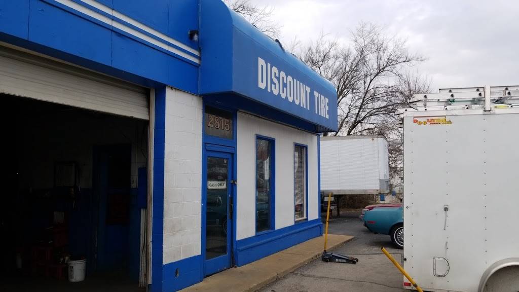 Discount Tires | 2815 Woodson Rd, Overland, MO 63114, USA | Phone: (314) 428-7079