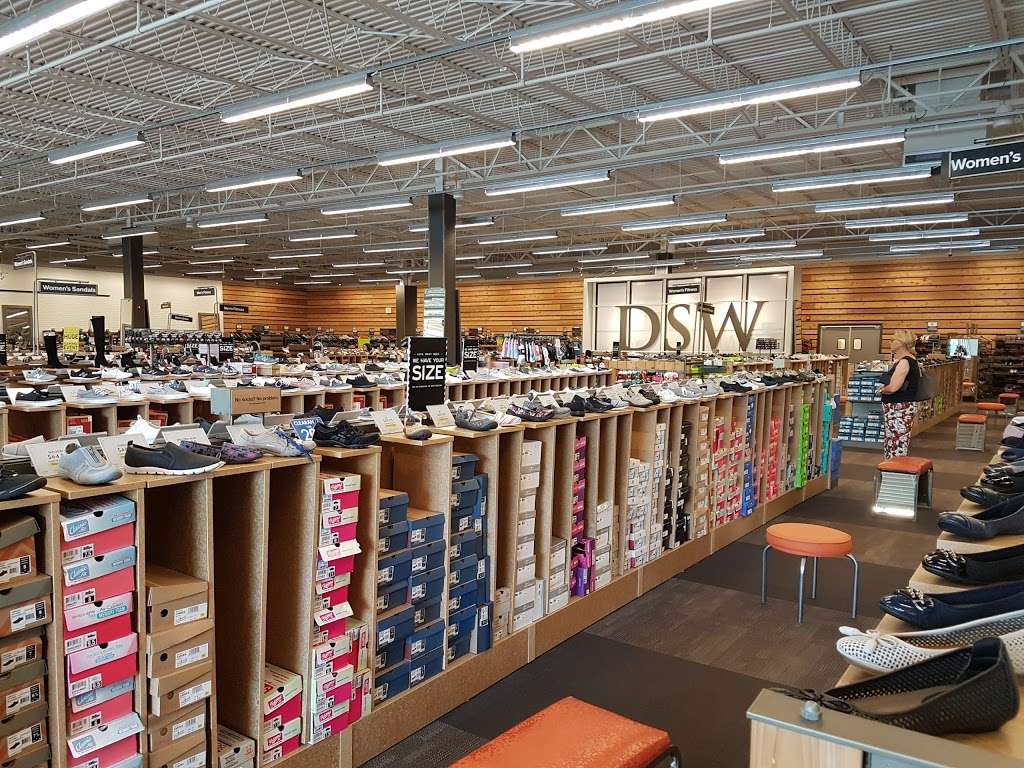 DSW Designer Shoe Warehouse | 135 NJ-35, Eatontown, NJ 07724, USA | Phone: (732) 440-3509