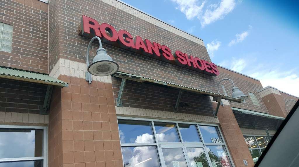 Rogans Shoes | 19770 W Bluemound Rd, Brookfield, WI 53045, USA | Phone: (262) 782-1022