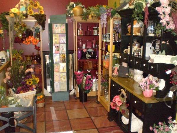 Flower Essence Flower & Gift Shop - Local Florist - Delivery | 2149 Bushkill Park Dr, Easton, PA 18040, USA | Phone: (610) 515-9970