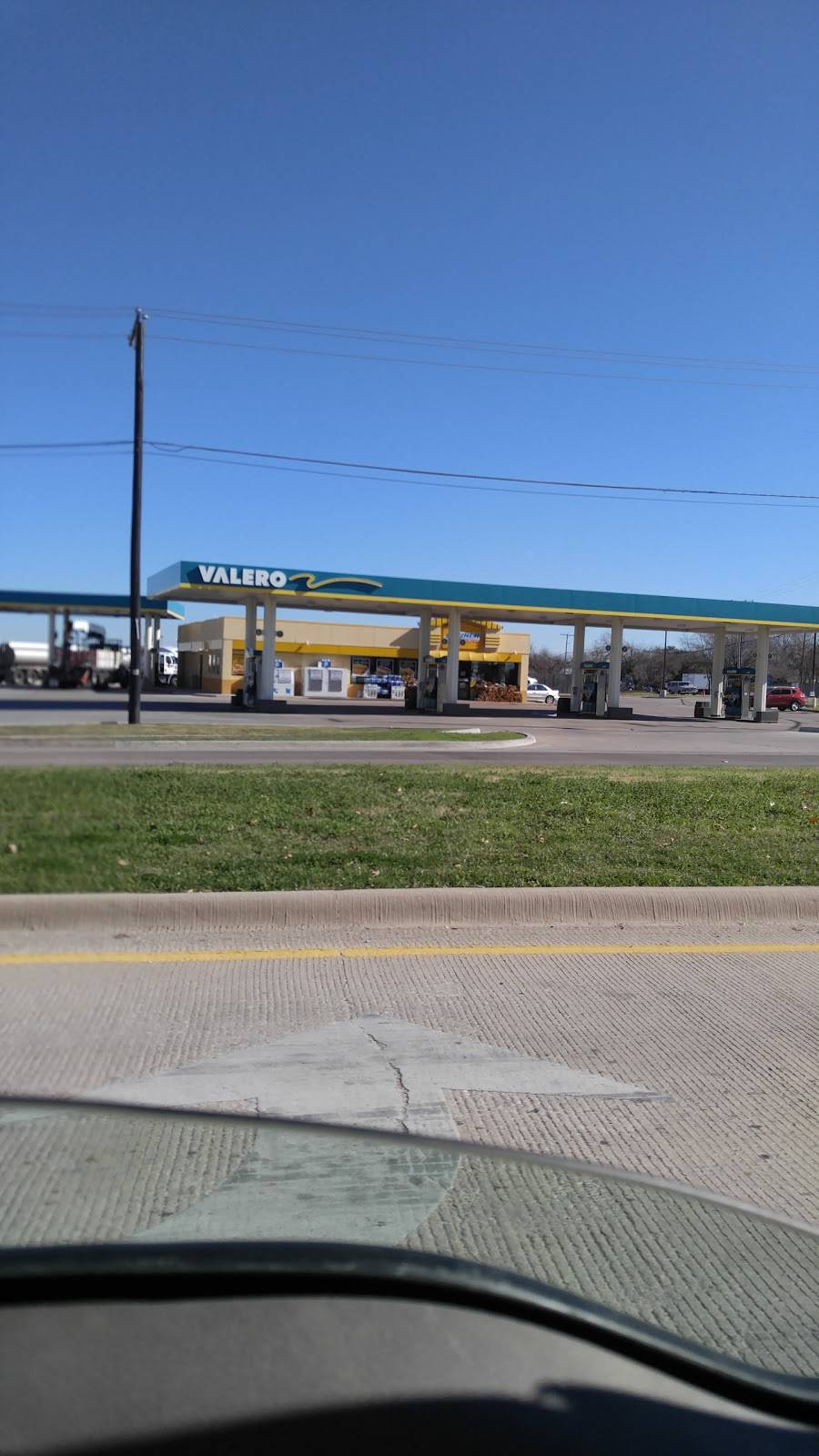 Valero | 1013 S Blue Mound Rd, Fort Worth, TX 76131, USA | Phone: (817) 232-4012