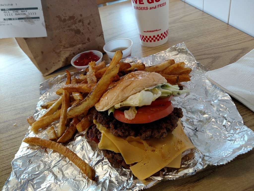 Five Guys | 9210 Rockville Rd, Indianapolis, IN 46234 | Phone: (317) 271-7377