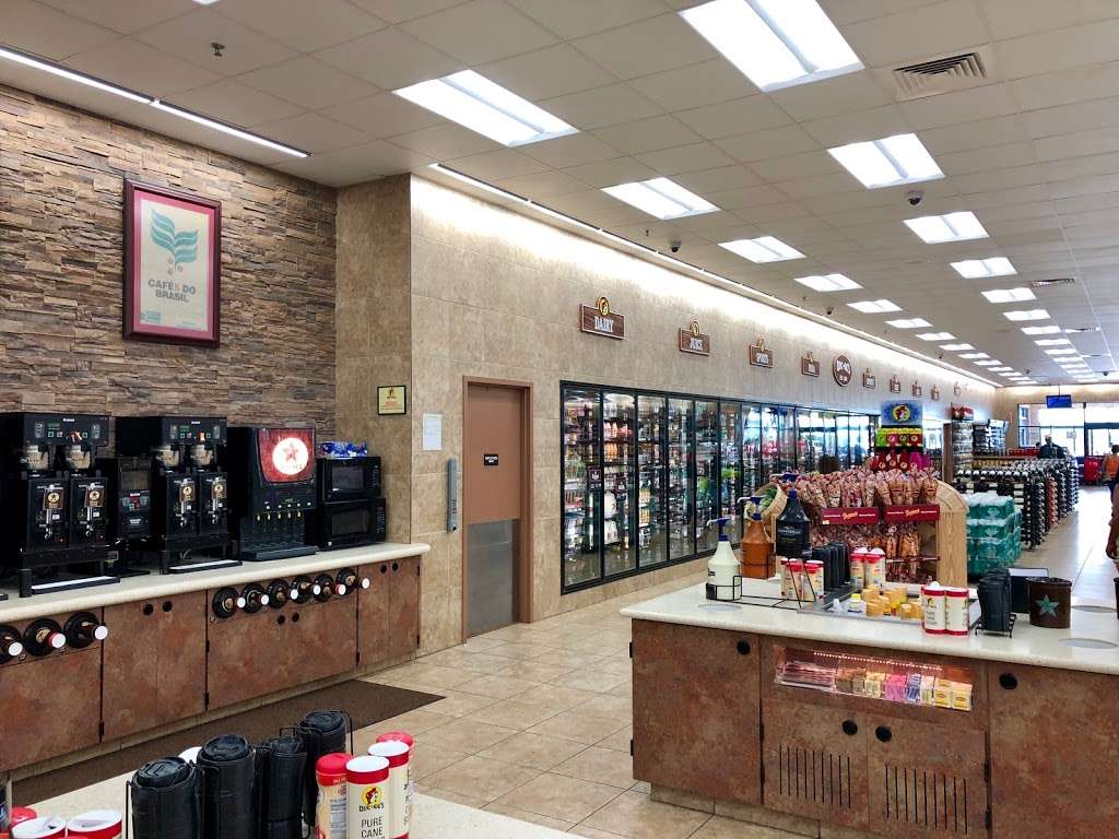 Buc-ees | 6201 Gulf Fwy, Texas City, TX 77591 | Phone: (979) 238-6390