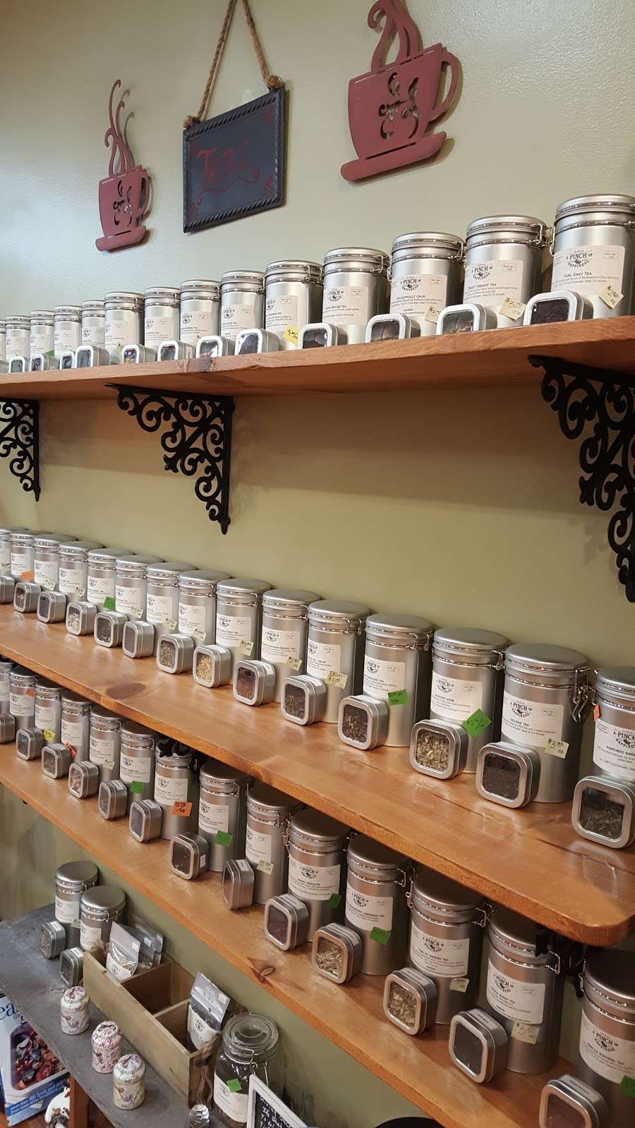 A Pinch Of Happiness Spice Shop | 74 W Washington St, Oswego, IL 60543, USA | Phone: (630) 806-4990