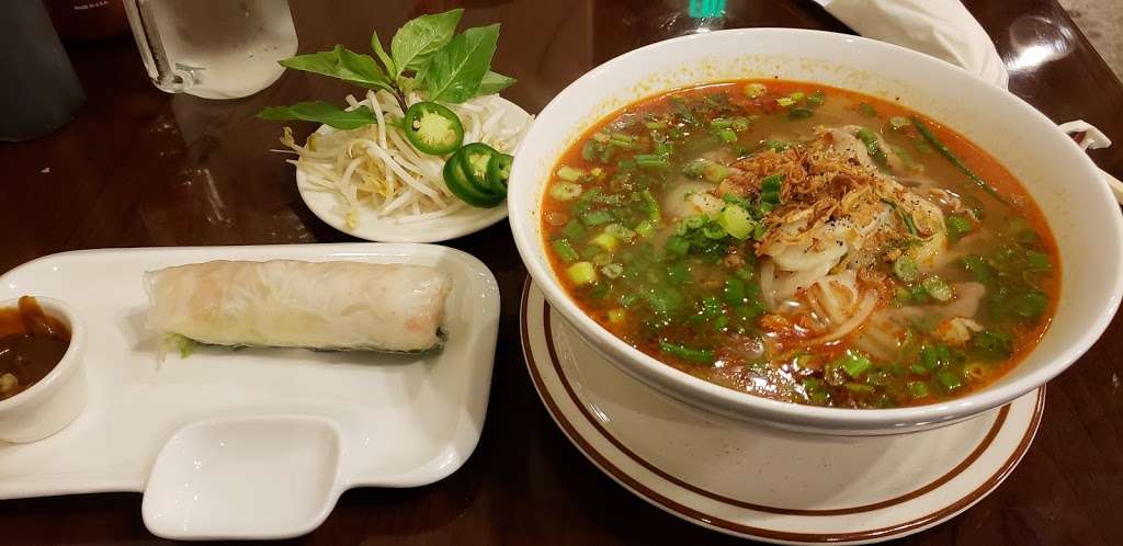 Pho Viet USA | 3713 New Hampshire Ave NW, Washington, DC 20010, USA | Phone: (202) 750-6910