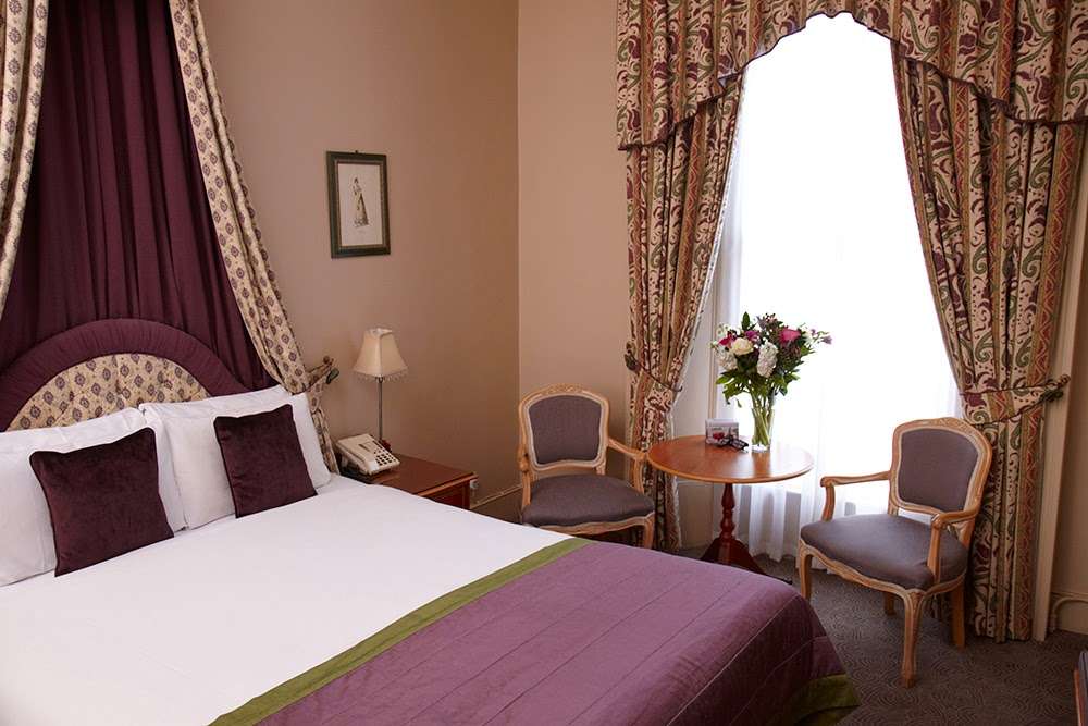 The Windermere Hotel | 142-144 Warwick Way, Pimlico, London SW1V 4JE, UK | Phone: 020 7834 5163