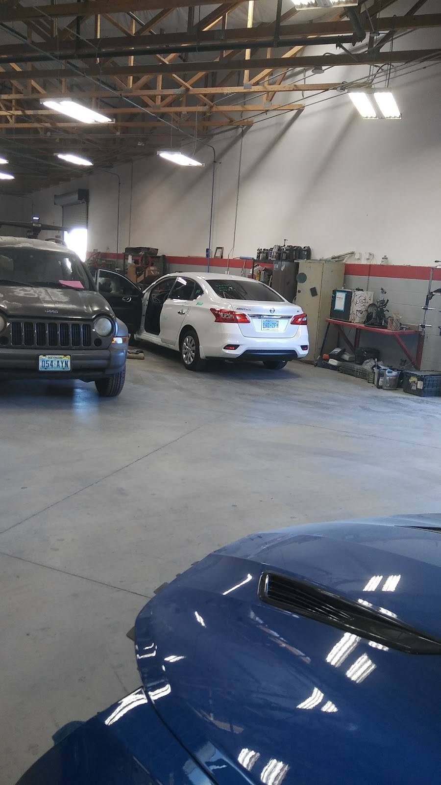 Service King Collision North Las Vegas | 2902 E Craig Rd, North Las Vegas, NV 89030 | Phone: (702) 599-9000