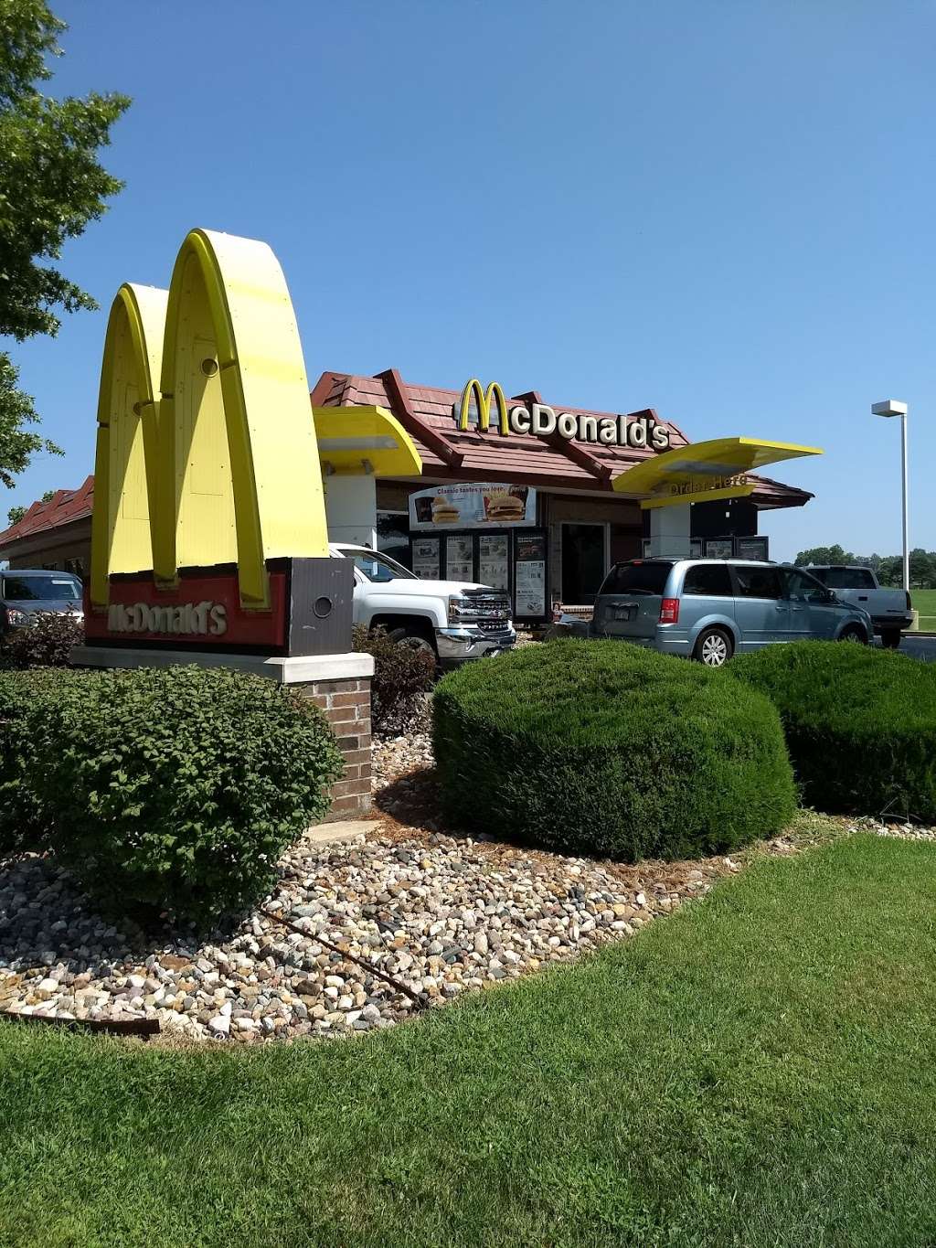 McDonalds | 9401 Foster St, Overland Park, KS 66212, USA | Phone: (913) 649-8690