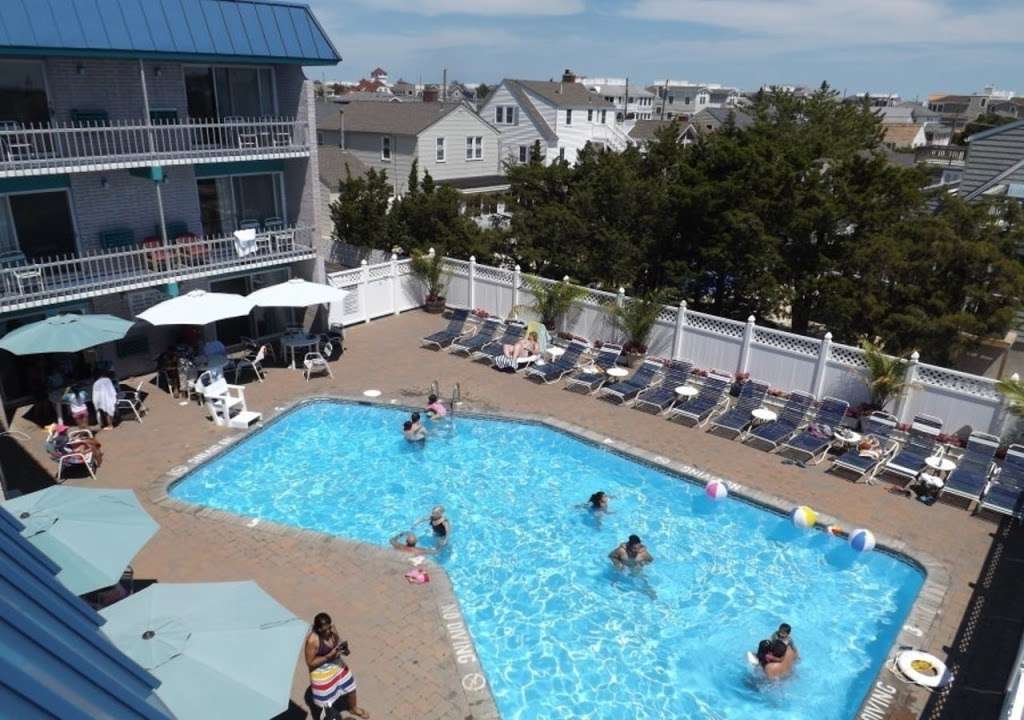 Mariner Inn | 13401 Long Beach Blvd, Beach Haven, NJ 08008 | Phone: (609) 492-1235