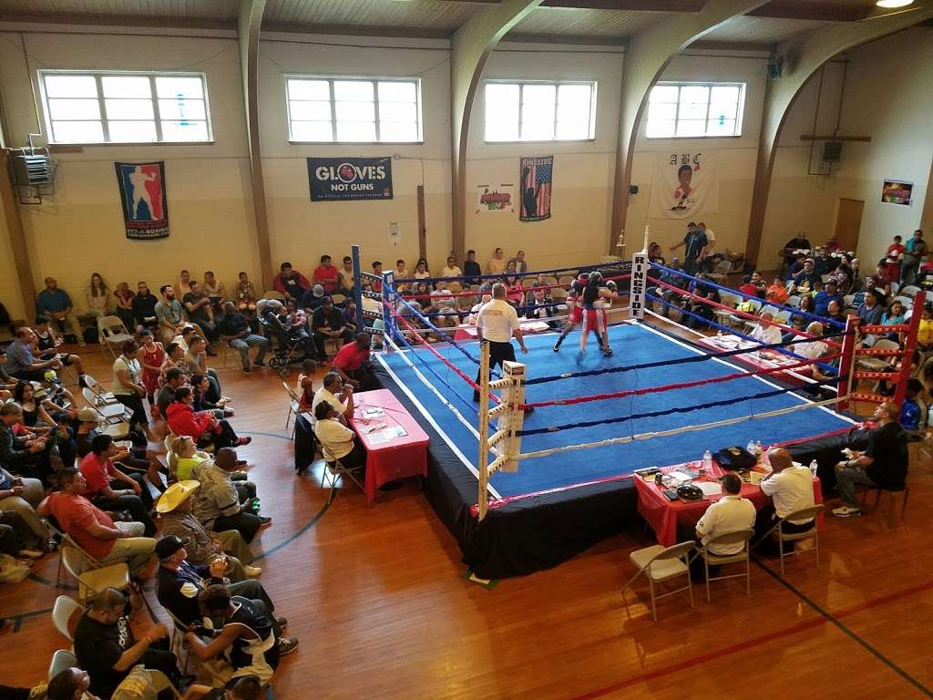 Aurora Boxing Club | 551 4th Ave, Aurora, IL 60505, USA