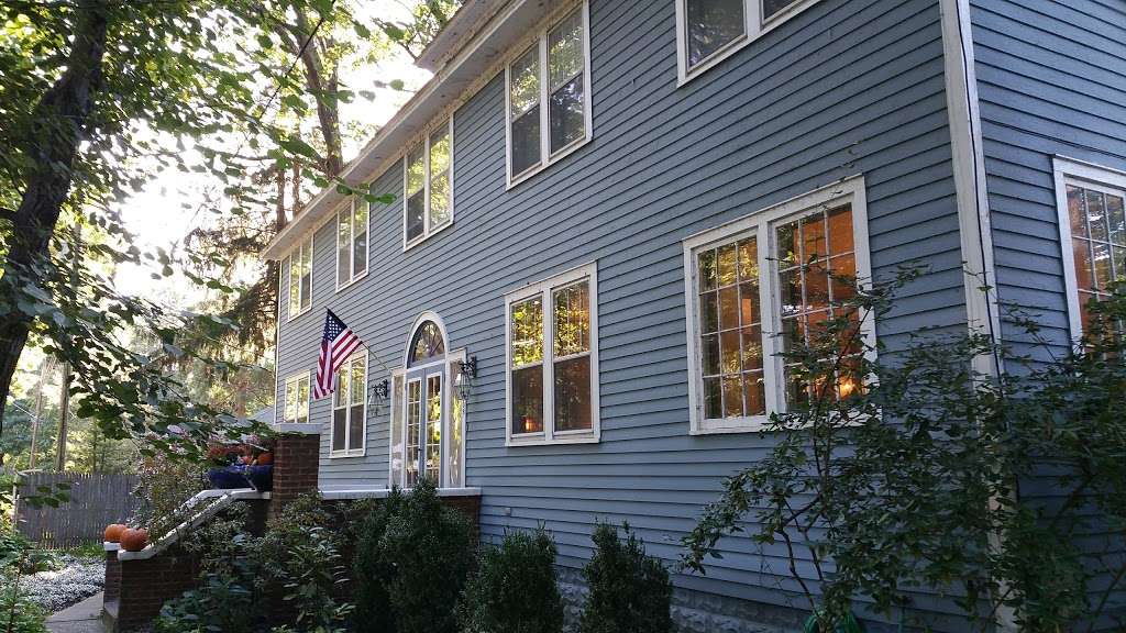 The Inn at Union Pier | 9708 Berrien St, Union Pier, MI 49129, USA | Phone: (269) 469-4700