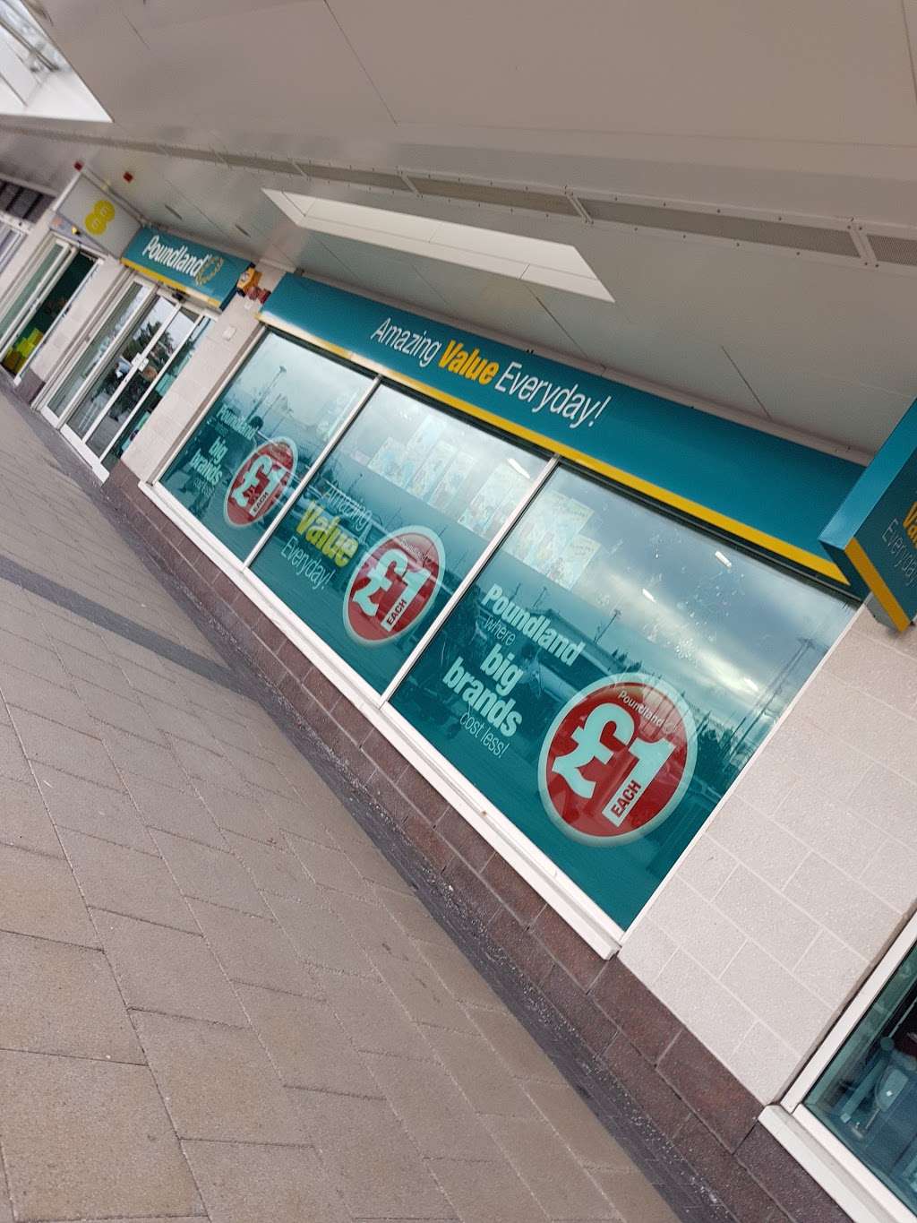 Poundland | Unit 14B, gallions reach shopping park, Armada Way, Beckton, London E6 7ER, UK | Phone: 020 7473 5332