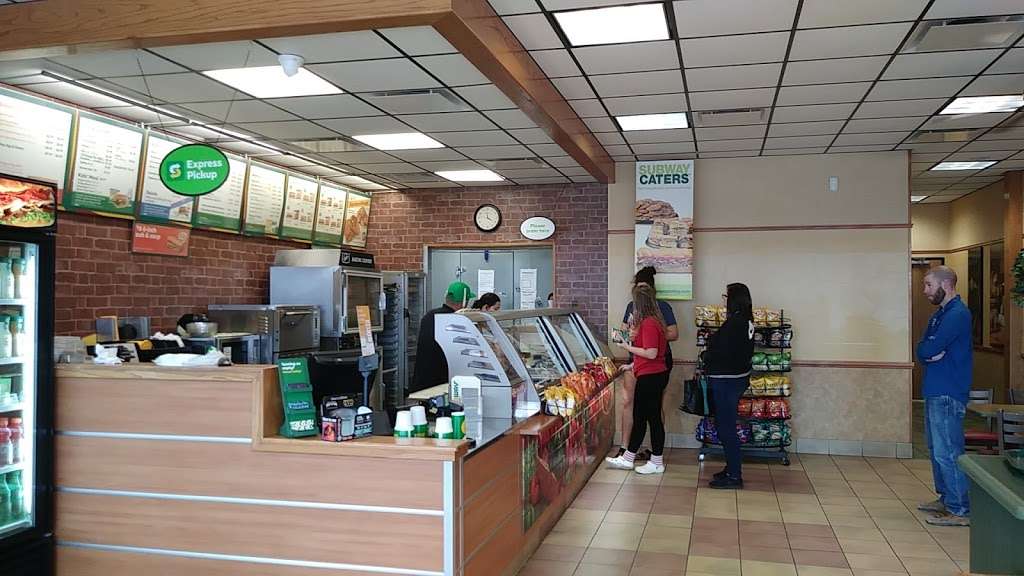 Subway Restaurants | 2506 25th Ave N #8, Texas City, TX 77590, USA | Phone: (409) 945-2275