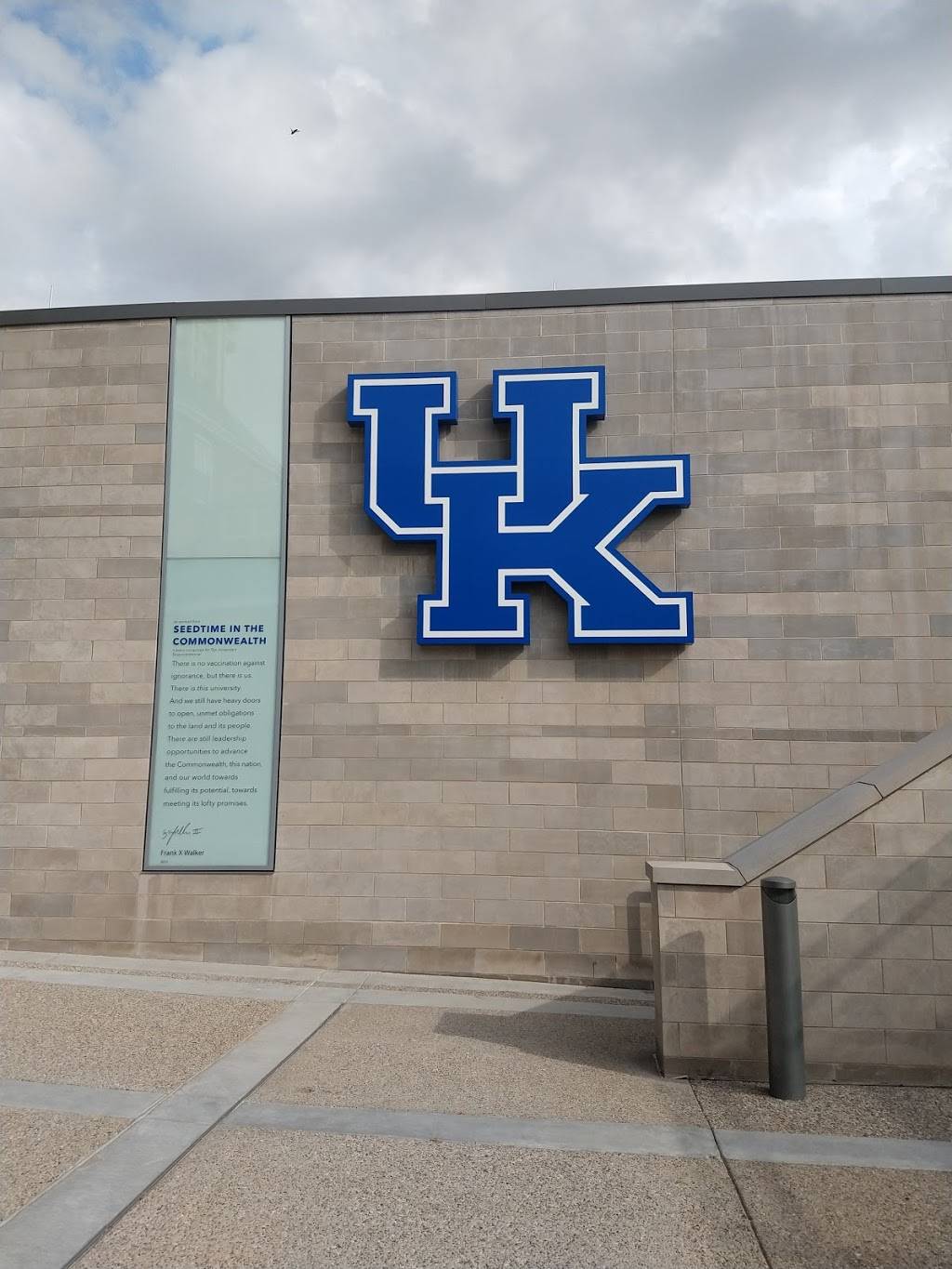 University of Kentucky Visitor Center | 160 Ave of Champions, Lexington, KY 40508, USA | Phone: (859) 257-3595