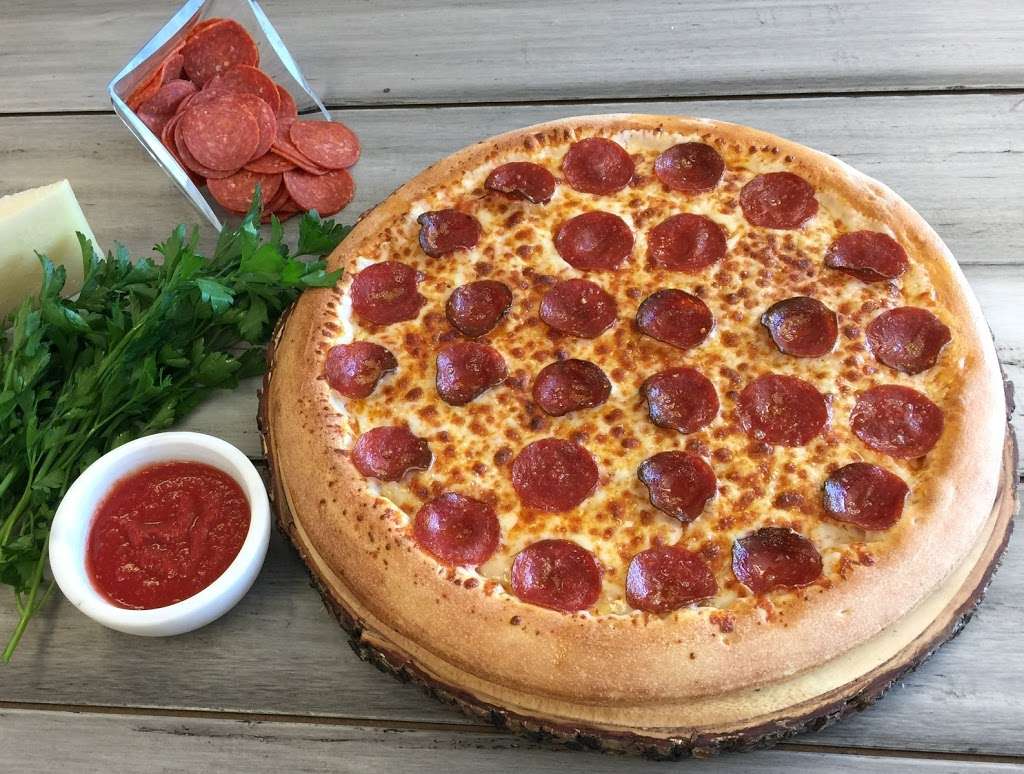 Lucians Pizza Yucaipa | 33946 Yucaipa Blvd b, Yucaipa, CA 92399, USA | Phone: (909) 790-9001