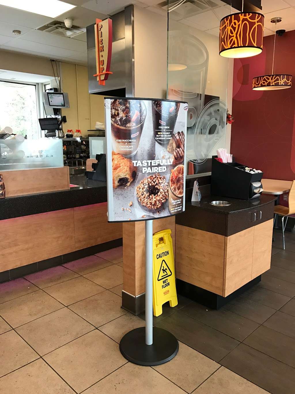 Dunkin Donuts | 111 Berlin - Cross Keys Rd, Berlin, NJ 08009, USA | Phone: (856) 767-1200