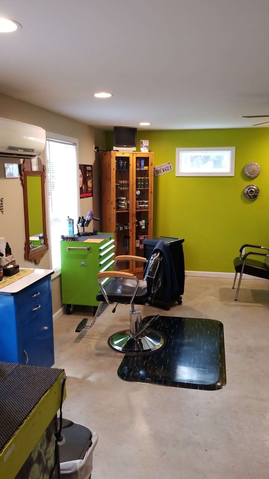 Rons Hair Garage | 11930 Wesley Dr, Hagerstown, MD 21742, USA | Phone: (240) 347-4318