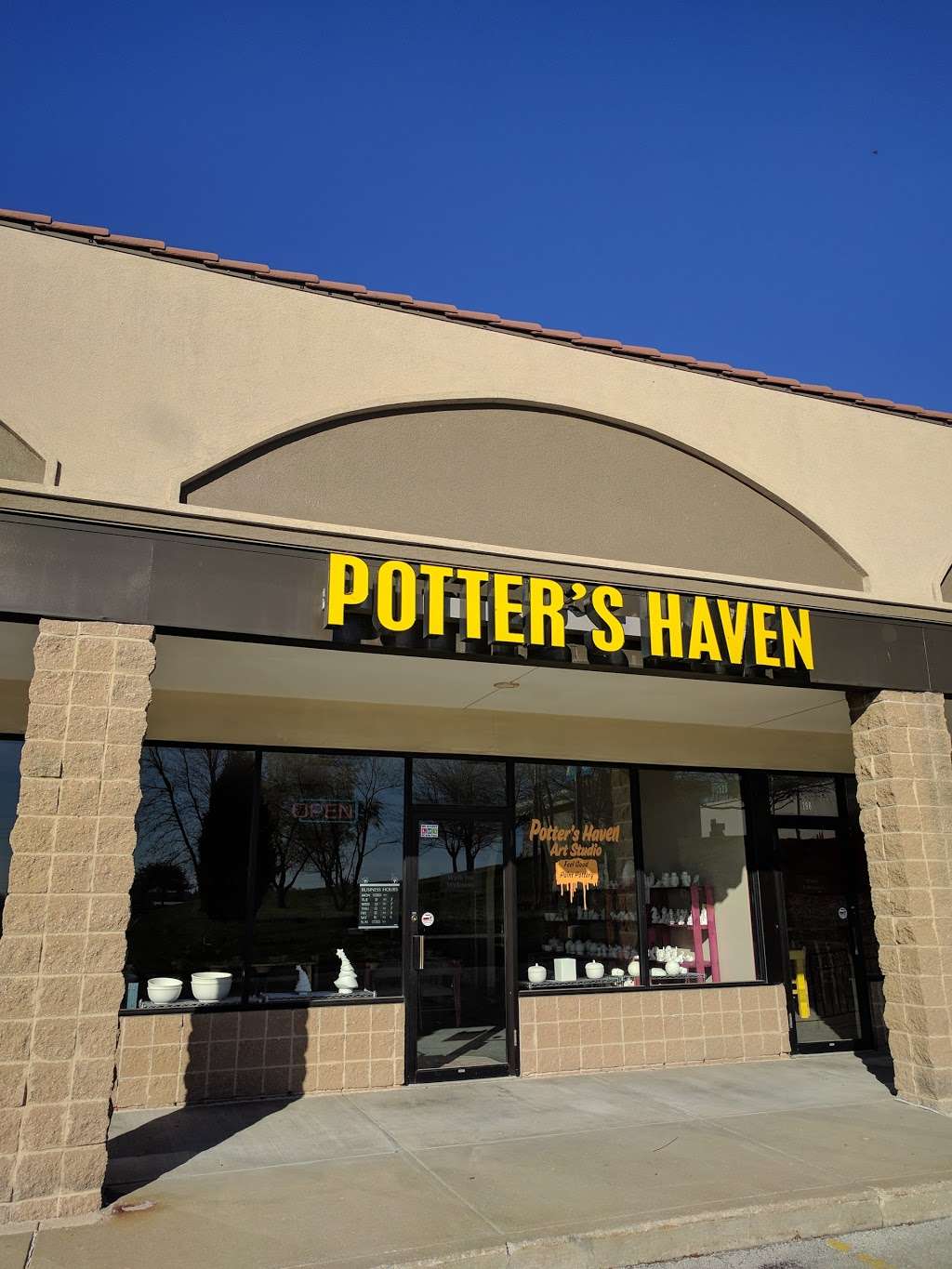 Potters Haven Art Studio | 292 SW Blue Pkwy, Lees Summit, MO 64063, USA | Phone: (816) 525-9323