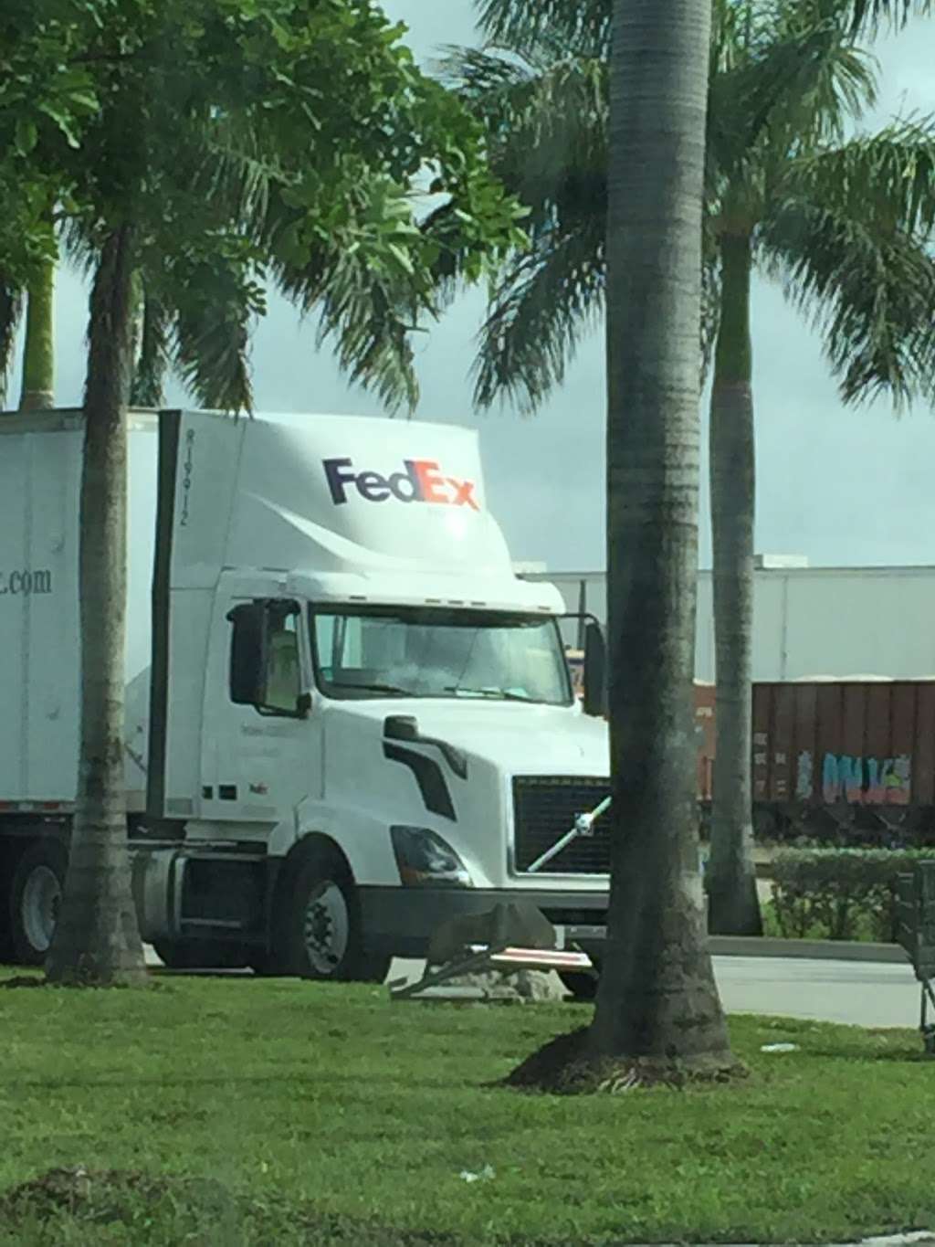 FedEx Freight | 10401 NW 121st Way, Medley, FL 33178, USA | Phone: (866) 841-8228