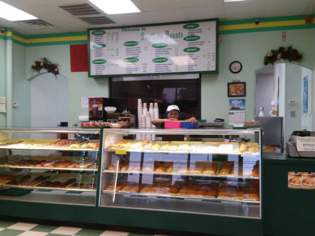 Southern Donuts | 4740 Dacoma St, Houston, TX 77092, USA | Phone: (713) 957-1191