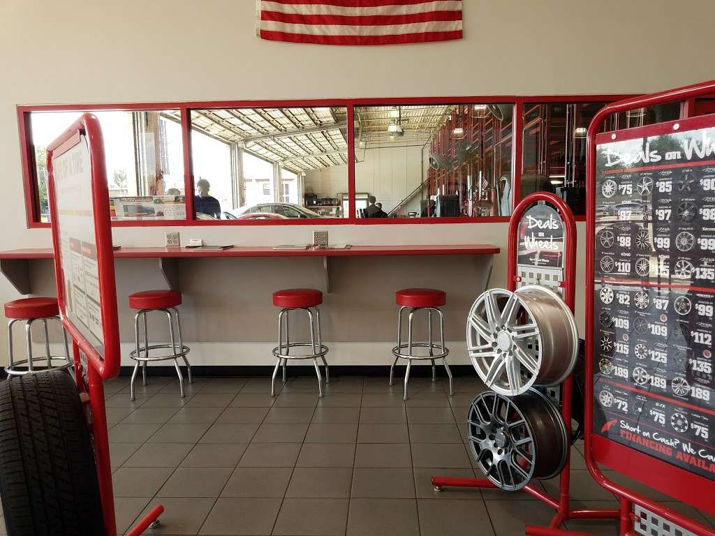 Discount Tire | 13645 N Central Expy, Dallas, TX 75243, USA | Phone: (972) 231-7828