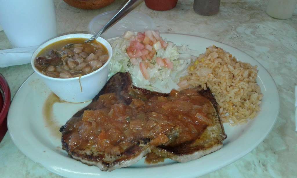 Mi parrillada | 5902 S Flores St, San Antonio, TX 78214, USA | Phone: (210) 922-1858