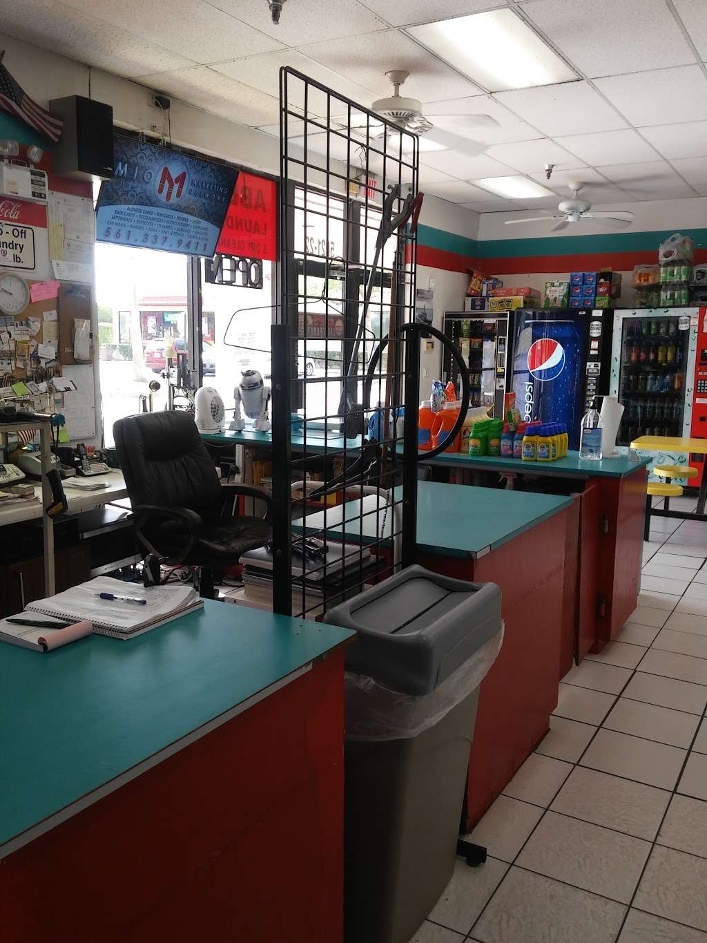 Abes Laundromat and Dry Cleaners | 5021 Okeechobee Blvd, West Palm Beach, FL 33417 | Phone: (561) 686-5745