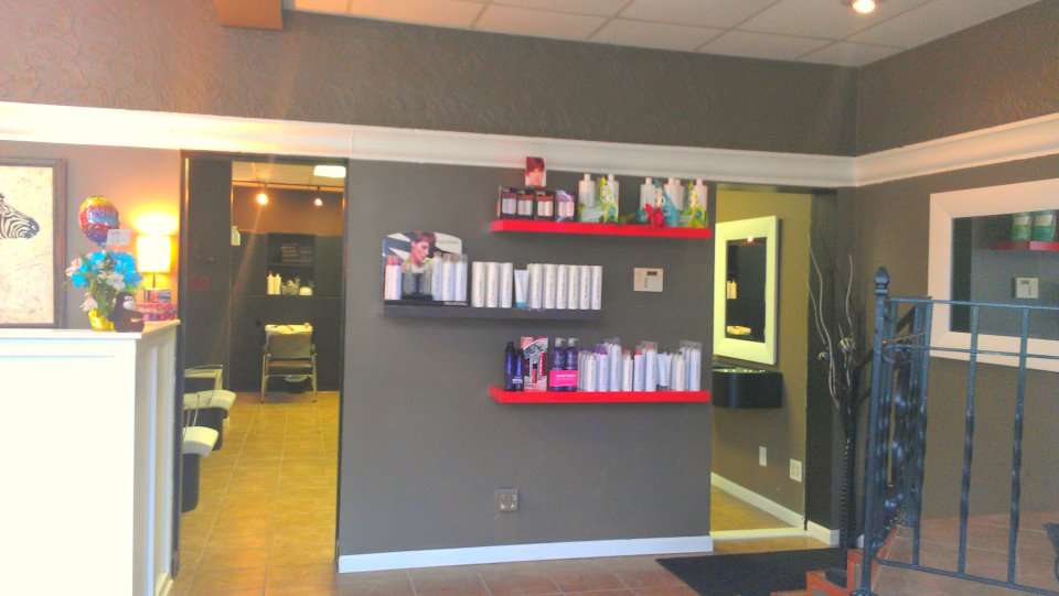 The Hair Zoo | 722 N Raynor Ave, Joliet, IL 60435, USA | Phone: (815) 727-3050