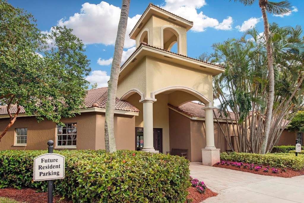 The Cove at Boynton Beach Apartments | 100 Newlake Dr, Boynton Beach, FL 33426, USA | Phone: (561) 735-4388