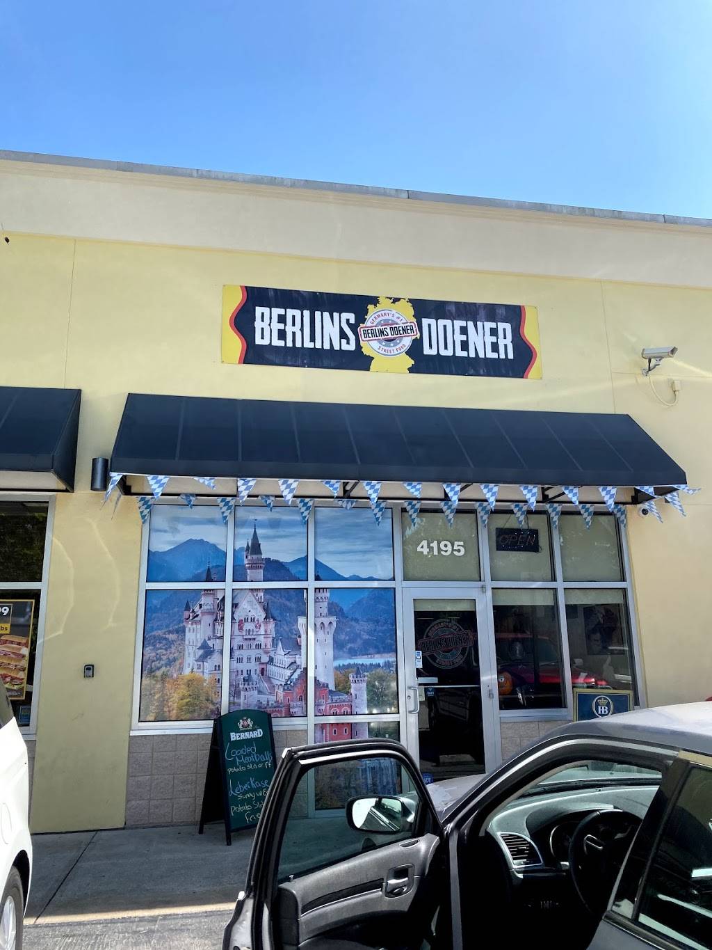 Berlins Doener | 4195 34th St S, St. Petersburg, FL 33711, USA | Phone: (727) 954-4918