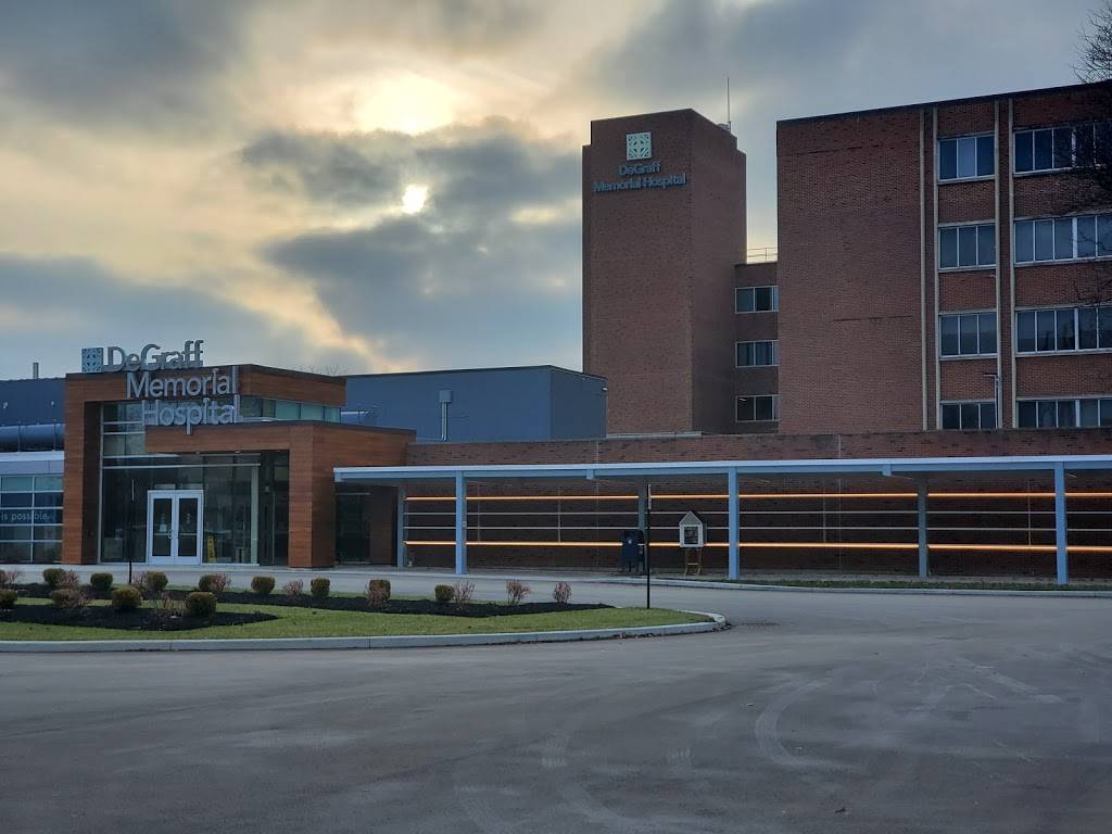 DeGraff Memorial Hospital | 445 Tremont St, North Tonawanda, NY 14120, USA | Phone: (716) 694-4500