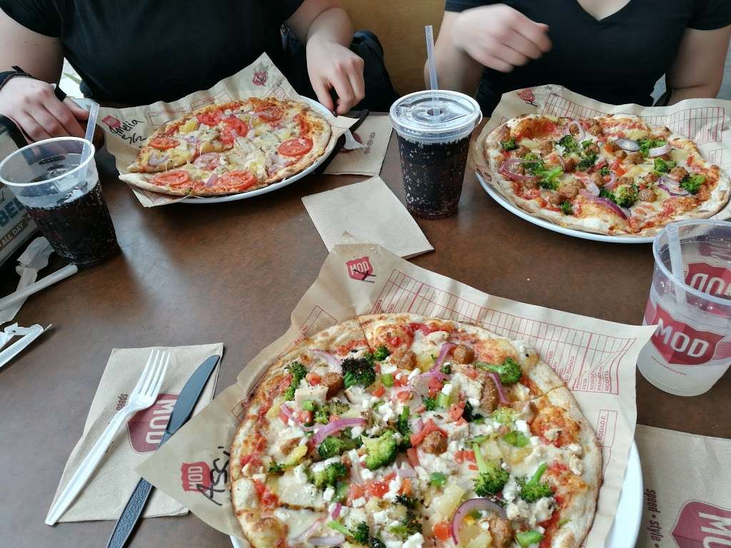 MOD Pizza | 8985 Venice Blvd k, Los Angeles, CA 90034 | Phone: (424) 345-9282