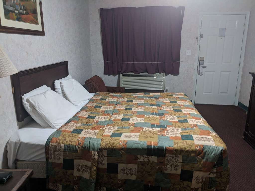 Passport Inn & Suites | 254 E White Horse Pike, Galloway, NJ 08205 | Phone: (609) 652-8600