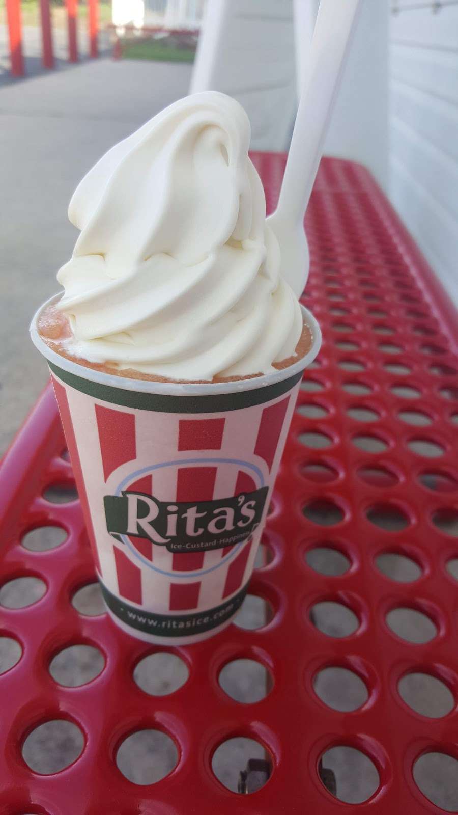 Ritas Water Ice | 21 Juliustown Rd, Browns Mills, NJ 08015, USA | Phone: (609) 893-3000