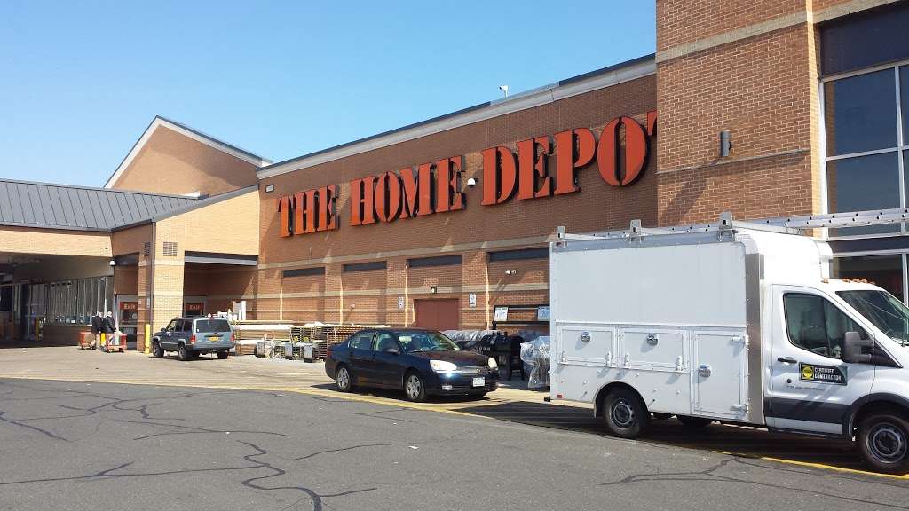 The Home Depot | 2750 Veterans Rd W, Staten Island, NY 10309, USA | Phone: (718) 984-4690